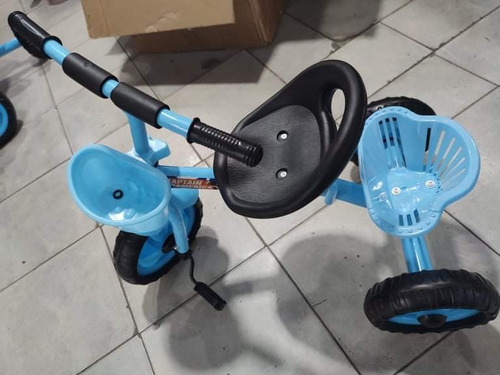Imagen 1 de 3 de Triciclos De Niño/niña De Metal Oferta Mayor Y Detal