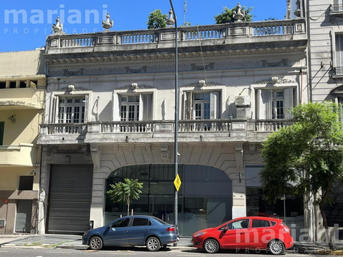 Alq - Local De 2.500m2 En 3 Plantas - Av. Belgrano 900