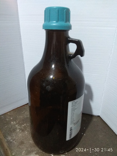 Botella Damajuana Tapa Seguridad. 2,5 Litros.