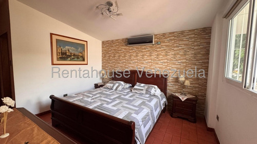 Descubre Tu Nuevo Hogar En Esta Bella Casa En Venta En Macaracuay 25-19126