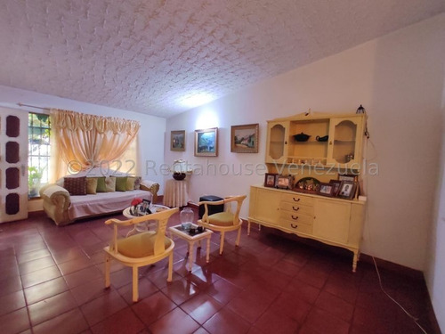 Imagen 2 de 19 de Casa En Venta En Conjunto Residencial Palo Negro Aragua 23-14707 Irrr