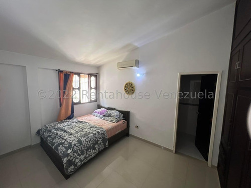 Imagen 20 de 30 de Casa En Venta, Santa Sofia, 500mts, Rah 23-9235