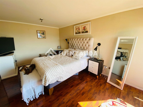 Departamento En Venta De 4 Dorm. En San Miguel
