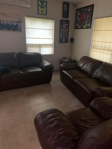 Quinta En Venta En Los Cavazos En Santiago