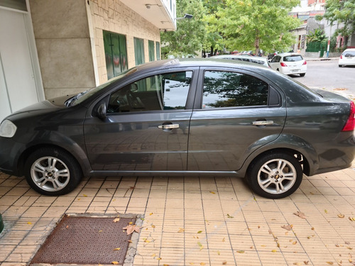 Chevrolet Aveo Lt Full Con Alarma Y Lamina De Seguridad