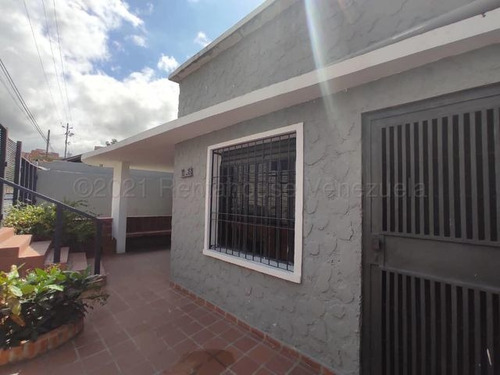 Linda R. 0424-576.7001 Rah#21-19596 Alquila Casa Comercial