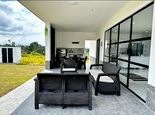 Venta De Linda Casa Campestre Con Diseño Moderno En La Mesa De Los Santos Santander, Ideal Tanto Para Vivir Como Para Invertir
