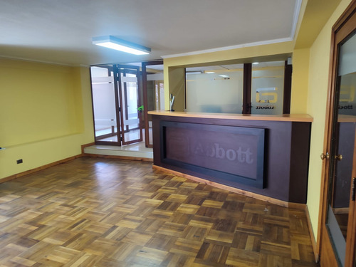 Oficina Amplia En Centro De Concepción