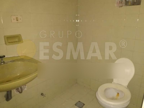 Imagen 6 de 10 de San Martin 263 Galería Vía Florencia Local 30 Ms2 Con Baño.