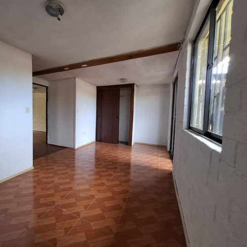 Curicó, Rauquén, Frente Del Apart Hotel Punto