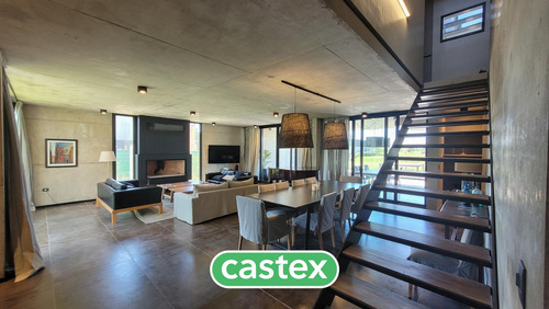 Casa En Venta En El Yacht Nordelta