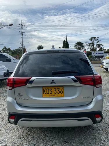 Mitsubishi Outlander 2.4 Kaiteki