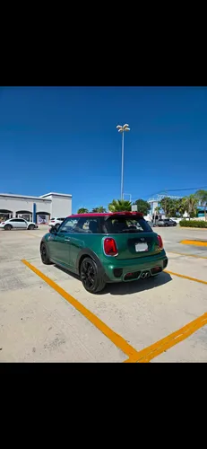 Mini John Cooper Works 2.0 Hot Chilli At