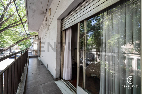 Venta Casa 3 Plantas 5 Dormitorio Cochera Quincho Terraza Jacuzzi. Abasto, Rosario