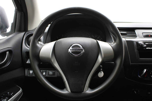 Nissan Doble Cabina Np300 2020