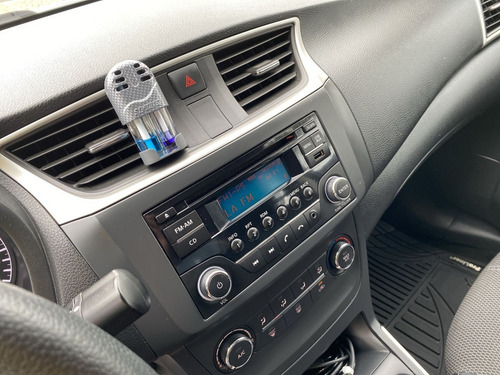 Imagen 13 de 20 de Nissan Sentra B17 Sense 1.8