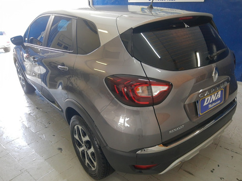 Imagem 8 de 13 de Renault Captur 1.6 16v Sce X- Tronic Bose