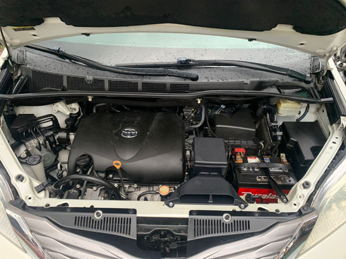 Toyota Sienna 3.5 Xle At