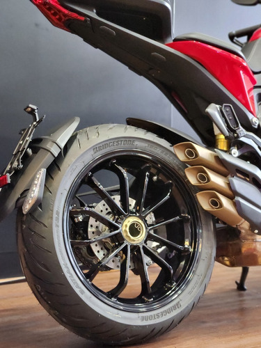 Imagen 4 de 25 de Mv Agusta Turismo Veloce Rosso No Ducati, No Multistrada