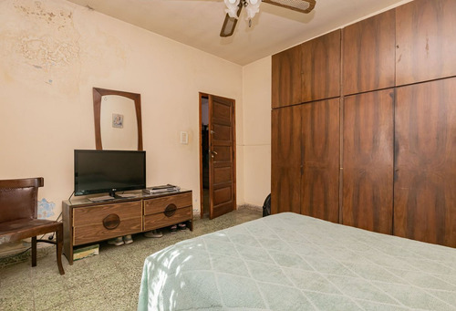 Venta/permuta 2 Casas De 3 Amb - Loma Hermosa
