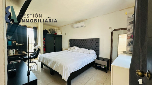 Casa En Venta En El Fraccionamiento Heroes, Merida, Yuc. Ccv387