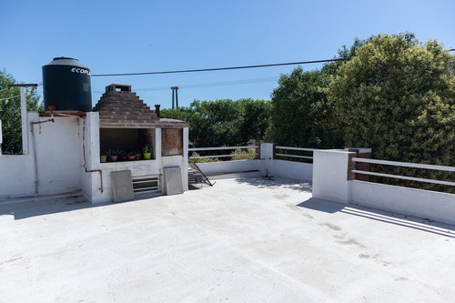 Venta Casa 2 Dorm A Media Cuadra De Av Blas Parera
