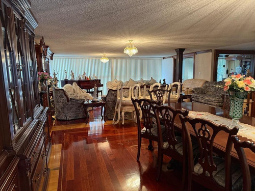 Casa En Venta En Lomas De Tecamachalco