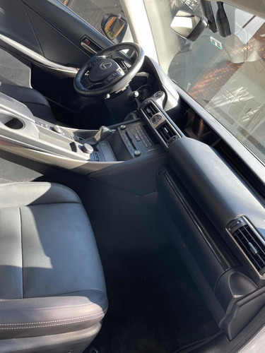 Lexus Is 2020 300h Luxury Blindado Rb3 Bullet Proof
