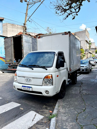 Hyundai HR 2.5 TCI HD LONGO COM CAÇAMBA 4X2 8V 94CV TURBO INTERCOOLER DIESEL 2P MANUAL