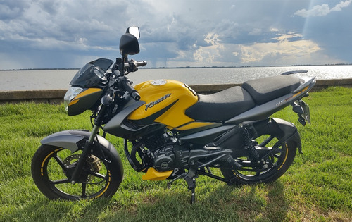 Imagen 1 de 6 de Bajaj Rouser Ns 125
