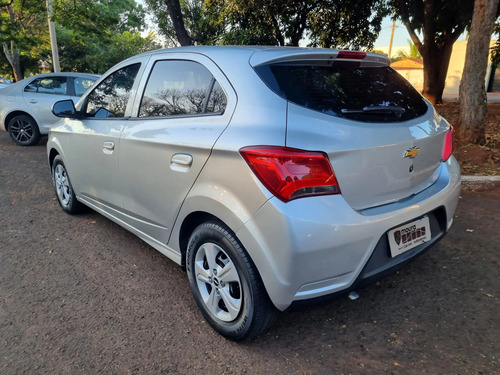 Chevrolet Onix 1.0 MPFI LT 8V FLEX 4P MANUAL