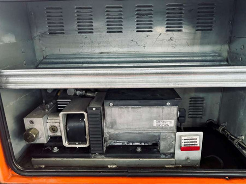 Camion Barrenador Con Canastilla 2001 International 4900