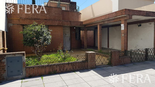 Venta De Terreno Con Casa A Demoler Ó Reciclar En Wilde (28367)