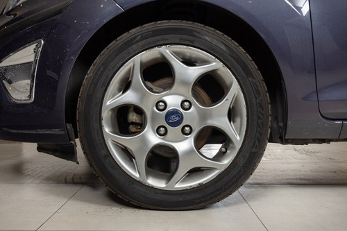Ford Fiesta Kinetic Design 2012 1.6 Design 120cv Titanium