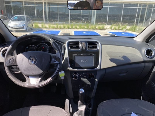Renault Logan Privilege 1.6 2015