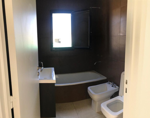 Moderna Casa En Venta Lagoon Pilar A Estrenar!!!