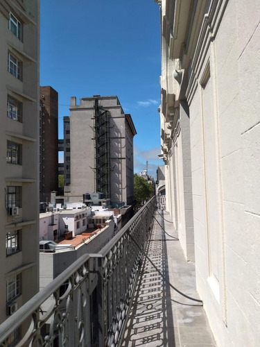 Imagen 8 de 30 de Edificio Liberty 25 De Mayo Esquina Ituzaingó