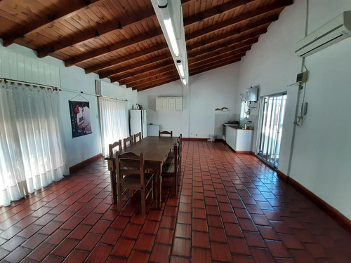 Casa 2 O 3 Familias En Venta Ubicado En Lanús Oeste