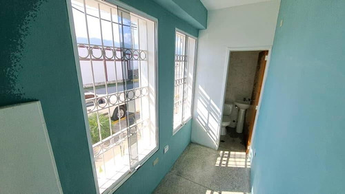 Venta Edificio Comercial A Estrenar - Puerto Cabello
