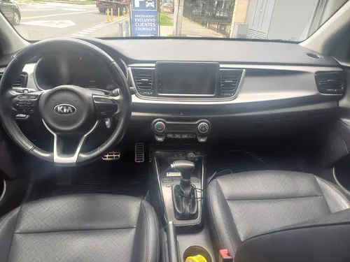 Kia Rio Hatch Back Rin 17 Techo Elec. Automatico