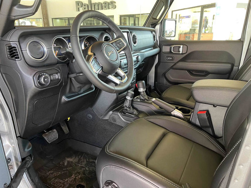 Imagen 7 de 10 de Jeep Wrangler Sahara Mild Hibryd