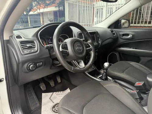 Jeep Compass 2.4 Sport 4x2