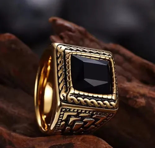 Anillo cuadrado negro new arrivals