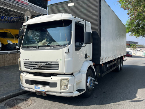 Volvo Vm 260 6x2r 2011