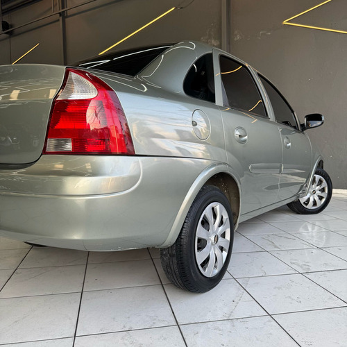 Chevrolet Corsa Sedan Corsa Sedan Maxx 1.8 (Flex)