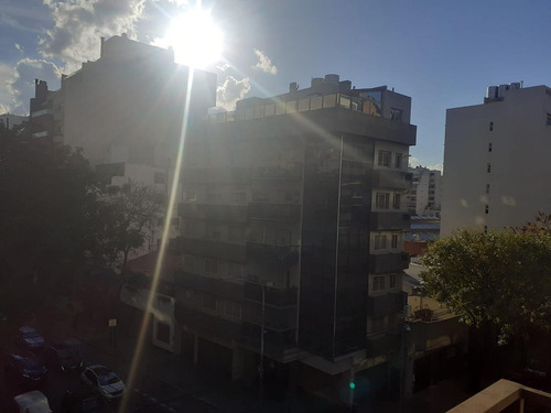 Imagen 8 de 15 de 2 Amb. Boedo Valle Esq Riglos. Frente Con Balcón