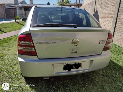 Chevrolet Astra 2.0 Gls 2010 Con Gnc