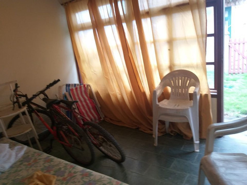 Imagem 10 de 12 de Casa Lado Praia De Unamar - A Poucos Passos Da Praia!