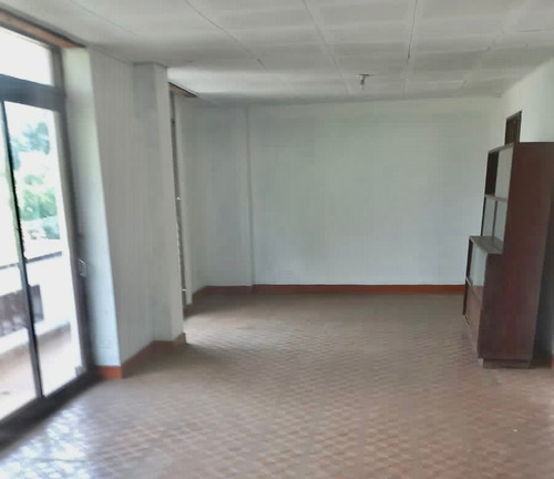 Apartamento En Venta En El Estadio Para Remodelar 