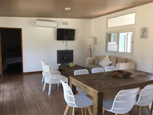 Imagen 5 de 14 de Casa José Ignacio. Disponible Desde El 11 Enero Y Todo Febrero.